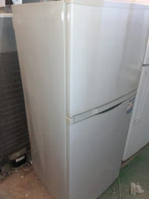 ثلاجه توشيبا 14 قديم مستعمله للبيع بفيصل