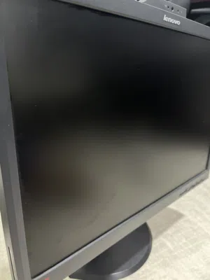 Lenovo monitor for gaming and office use