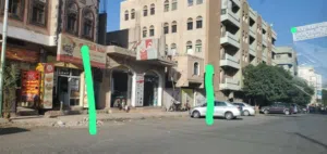*عرطه العيد الارص على شارع نواكشوط الرئيسي موقع تجاري استثماري بحت البيع للحاجه* *مساحه الارض 10 ل
