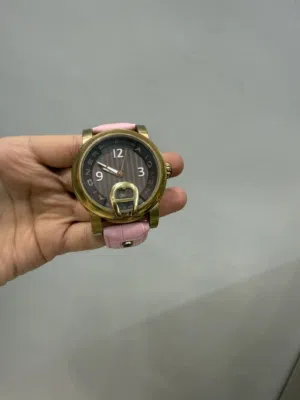 للبيع ساعه اغنر