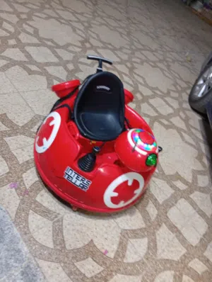 سيارة اطفال