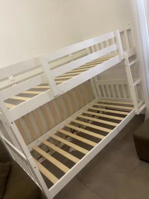 سرير اطفال دورين للبيع