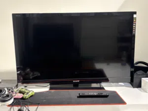 تلفزيون sony 42 inch مع الرموت