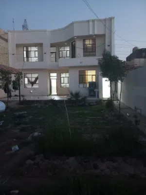 250 m2 2 Bedrooms Townhouse for Sale in Najaf Ghadeer