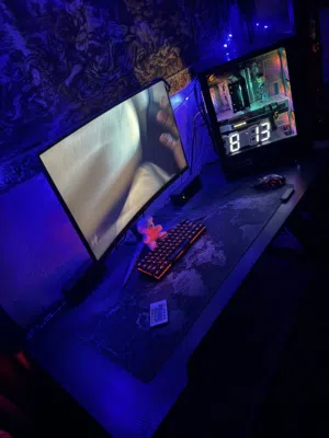 للبيع سيت اب بيسي 3070Ti اداء عالي مع شاشة وطاولة و جميع الاكسسوارات
