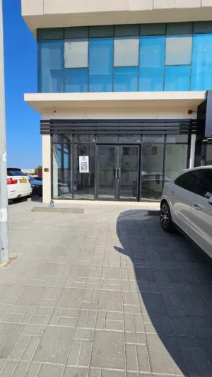 للايجار محل موقع راقي جدا الموالح الجنوبيه امام مصنع امواج للعطور - shop for rent