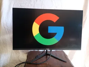 شاشة 24 Gaming Monitor للبيع بحالة ممتازة