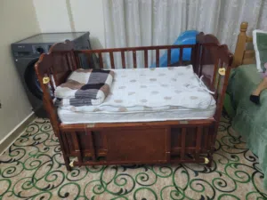 تخت اطفال من عمر يوم ل عمر سنتين