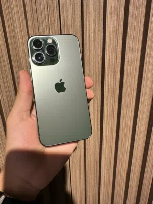 مميز iPhone 13 Pro 256GB 86+92 كفالة استرداد نقدي بسعر ممتاز جدا مع هدايا