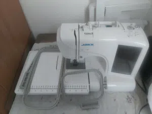 ماكينه تطريز