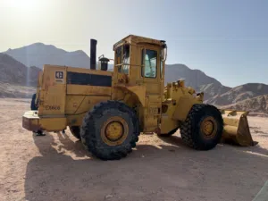 جرافه كاتر بلر موديل 82 قياس 966D مرخصه لشهر 9 مكيفة فحص كامل