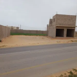قطعة أرض تجارية للبيع بقصربن غشيرالمرازيق طريق الونسة