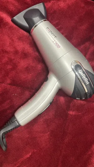 سشوار BaByliss  للبيع 1900 w سرعات 3 بارد حامي