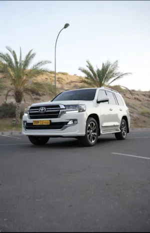 Used Toyota Land Cruiser in Muscat