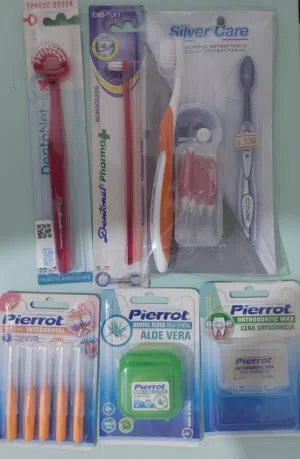 مجموعه العنايه بالأسنان مع جهاز التقويم