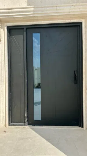 ابواب للمداخل والسور الخارجي