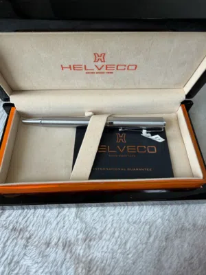 قلم HELVECO اصلي من فخامه سويسرية فاخره تفاصيل انيقة بتصميم معدني فاخر و لمعه انيقة