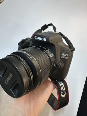 كميرا كانون  canon 2000D بحاله الوكاله