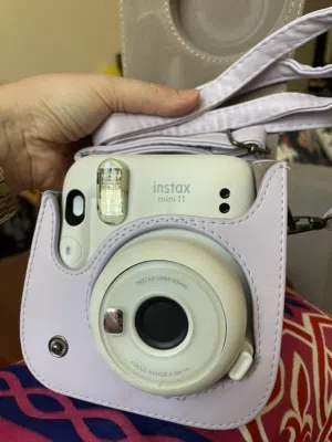 Instax Mini 11 Polaroid Camera