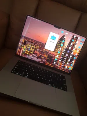 MacBook pro M1 pro 16 inch 32/1tb