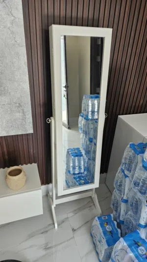 خزانة إكسسوارات