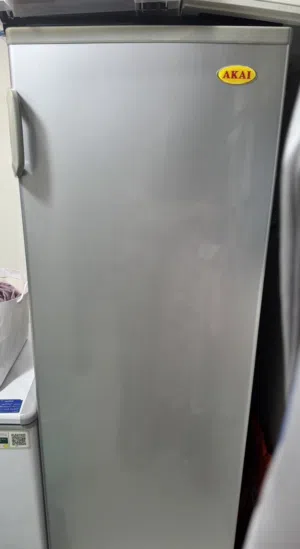 فريزر عمودي akai