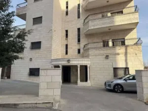 شقة سكنية للبيع في موقع استثنائي – بيت لحم