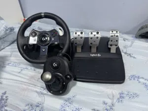 Logitech G920 Racing Wheel & Pedals + G Shifter Black xbox pc. Steering sim