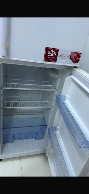 ثلاجة نوع بالسان بابين