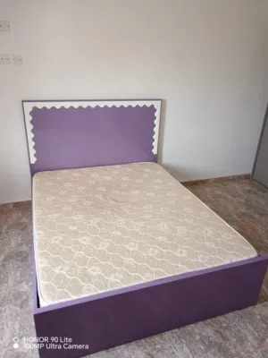 اسرة تفصيل خشب جودة عالية