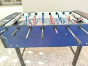 الي عنده ادين ادجيطوني يراسلني