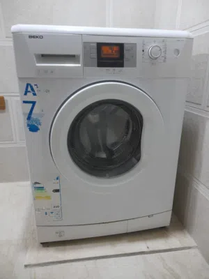 غسالة بيكو بحالة جيدة جدا