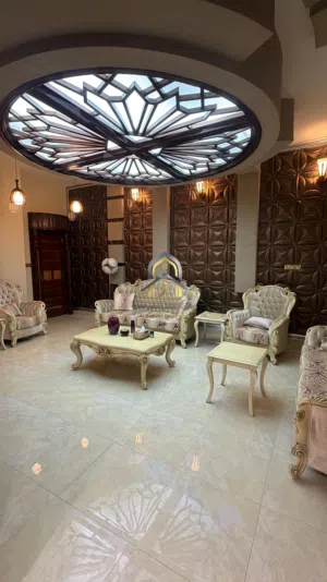 380 m2 More than 6 bedrooms Townhouse for Rent in Basra Baradi'yah