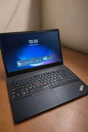 لابتوب 1Tb ssd) Lenovo think-pad) بحالة ممتازة