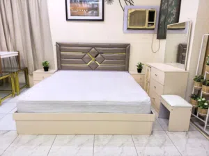 King size full bedroom set for sale.very good condition. if you need first come and check.