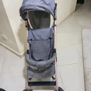 عربية اطفال عكاز خفيفه العجل الامامي بيلف 360 درجه وسهلة الاستخدام وتشيل لغاية أربع سنوات