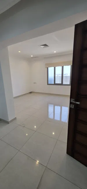 400 m2 2 Bedrooms Apartments for Rent in Hawally Zahra