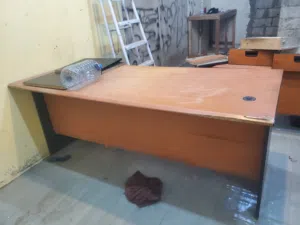 مكتب جديد معى ماسه تبع المكتب  معى ماسه ثالثه لنجااره