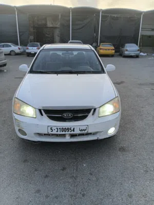 Used Kia Spectra in Tripoli