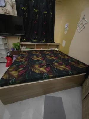 King Size Bed - 4 People can sleep
