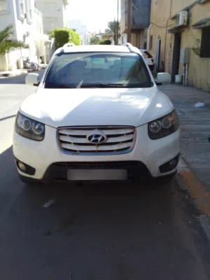 Used Hyundai Santa Fe in Tripoli