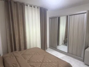 ستوديوهات ب 285 دينار ايجار شهري عقود طويلة فرش جديد قرب البوابة الشمالية للجامعة الاردنية