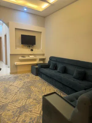 شقة أرضية بمدخل خاص مفروشة ممتازة في السعادة الشمالية للعوائل الصغيرة للطالبات جامعة ظفار والكليات