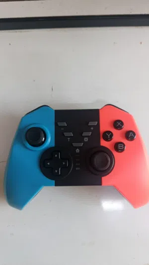 يدة تحكم نينتندو و كمبيوتر