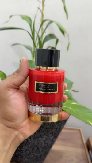 ساندال روبي (Sandal Ruby) من كارولينا هيريرا. للجنسين