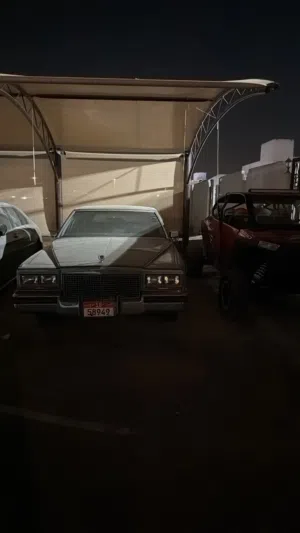 كاديلاك بليغهام اعلى فئه دبة شفط كل شي شغال ممشى قليل 96000 الموتر سواقته ناعمه جدا نظيف جدا