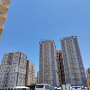 للايجار 12 شقه بالمهبولة للشركات