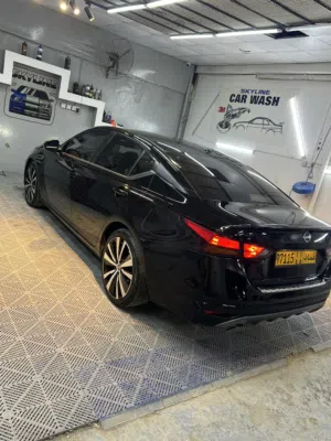 Used Nissan Altima in Buraimi