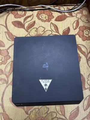 بلايستيشن 4 سلم , PlayStation 4 slim