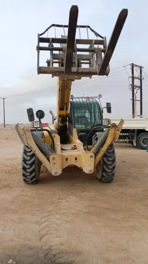 رافعة شوكية شركة نيو هولند